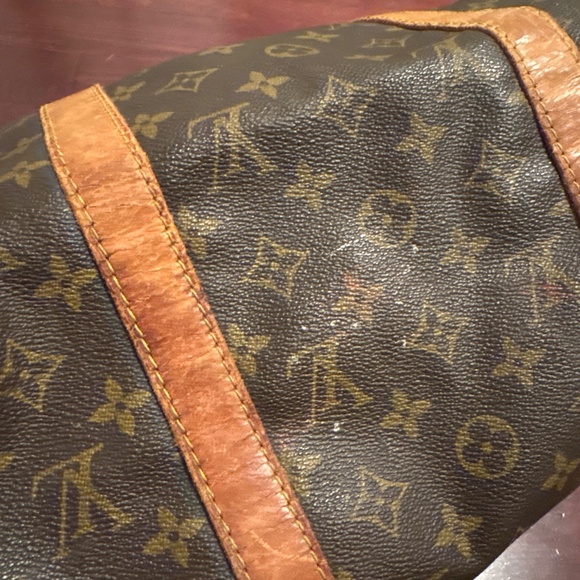 Louis Vuitton duffle bag see pics for wear bought at holt renfrew - Picture 10 of 13